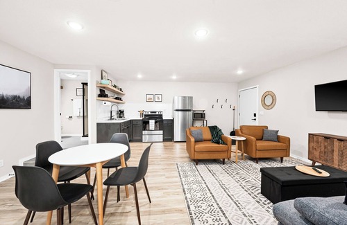 Two Harbors Apartment | Central Stay on the North Shore - ATV Trailer Parking Available!