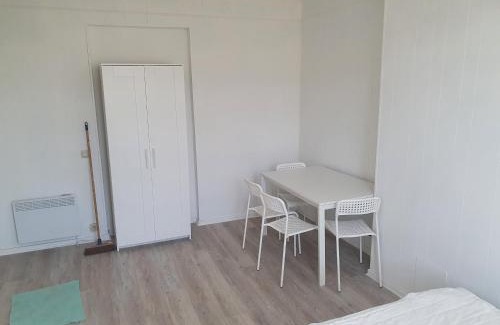 Quartier Midi-Lemonnier - Zuid-Lemonnierwijk Apartment | central studio for 2