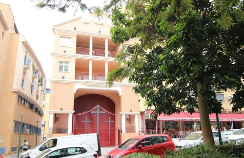 La Victoria Apartment | Central Studio in Malaga's Iconic District - Walk to Historical Sites