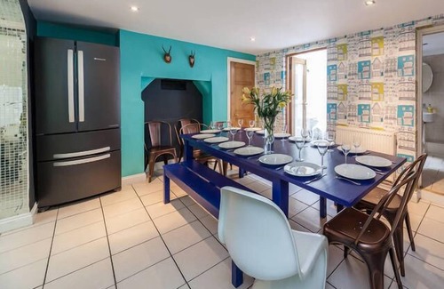 Brighton City Centre House | Central, stylish 4BRH, sleeps up to 20 people, couples to large groups welcome.