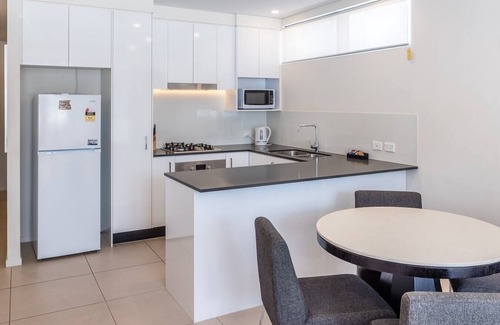 Fortitude Valley Apartment | Central Valley 2 bedroom Apartment + Free parking