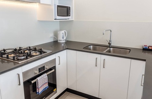 Fortitude Valley Apartment | Central Valley 2 bedroom Apartment + Free parking