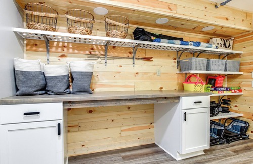 Rome Cabin | Central Wisconsin Cabin: Golf, Lakes & Trails!