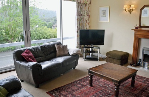 Bowness-on-Windermere Cottage | Centrally based town house with south facing views of Lake Windermere.
