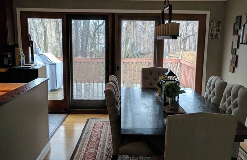 Saratoga Springs House | Centrally located house for your trip with family and friends