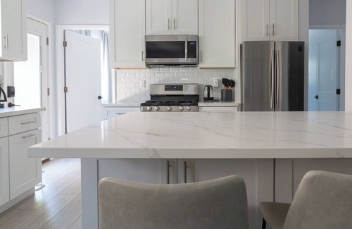 South Pasadena House | Centrally Located, Clean and Modern Home in South Pasadena