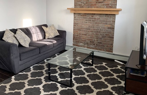 Troy Apartment | Centrally located 2BR w/ backyard near Downtown Troy & Albany Med (Pet Friendly)