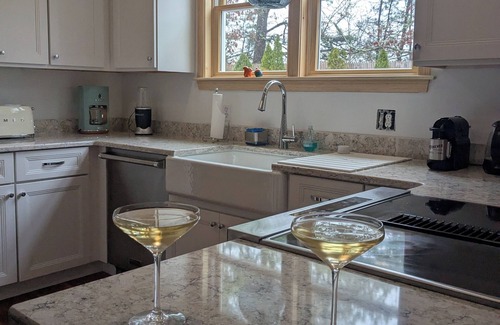 Oak Bluffs House | Centrally-located 3-bedroom house in Oak Bluffs with Expansive Yard