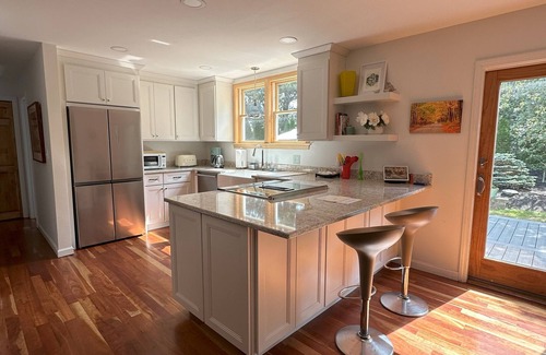 Oak Bluffs House | Centrally-located 3-bedroom house in Oak Bluffs with Expansive Yard