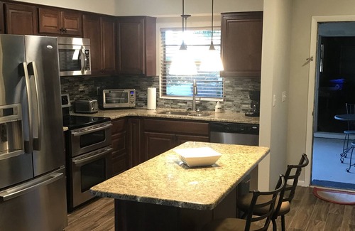 Lake Somerset House | Centrally located between Orlando and Tampa. Short drive to major theme parks.