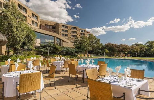 Maseru Hotel | Centrally Located Comfortable Accommodation! Outdoor Pool, Spa and Loungers!