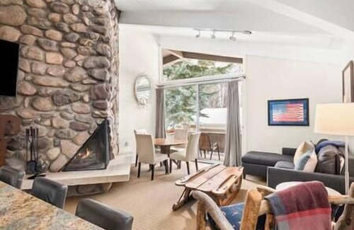 Aspen Apartment | Centrally Located Condo, By The Little Nell, Pool!