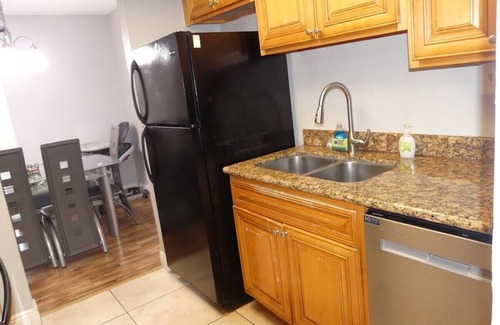Southwest Orlando Apartment | Centrally located cozy 2BR near attractions