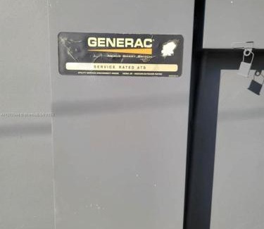 Homestead House | Centrally located Family-business Home