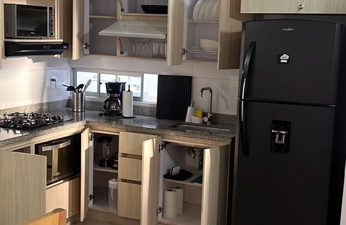 Los Naranjos Apartment | Centrally located in el Poblado!