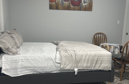 Regional District of Nanaimo House | Centrally located in the city