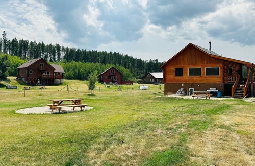 Hill City Cabin | Centrally located in the heart of the Black Hills.