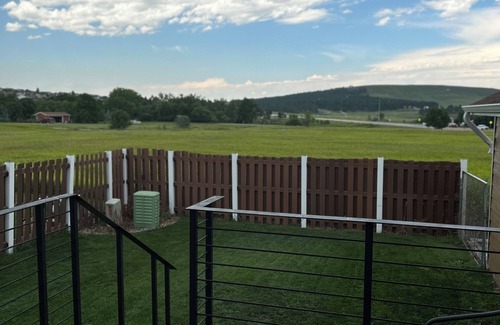 Rapid City House | Centrally located in the beautiful Black Hills - 5 min from downtown Rapid City.