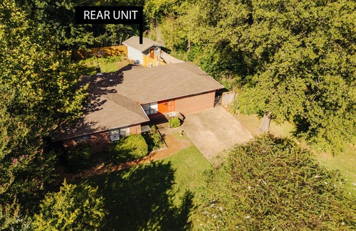 Memphis House | Centrally Located Memphis Tiny Home Queen Bed REAR