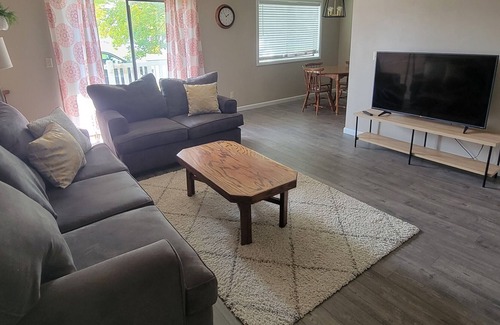 Idaho Falls Apartment | Centrally located newly renovated apartment