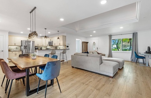 Willoughby Acres House | Centrally Located Pool Home in Willoughby Acres