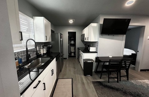 Amarillo House | Centrally located private home with large private backyard in Amarillo.