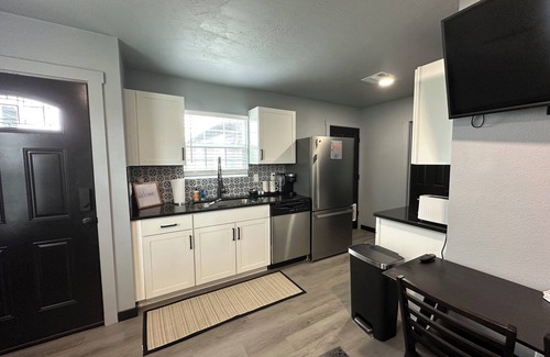 Amarillo House | Centrally located private home with large private backyard in Amarillo.