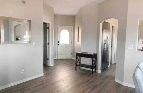 Fort Mohave House | Centrally Located River Home with Mountain Views!