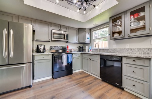Mira Loma House | Centrally Located Reno Retreat w/Patio & Yard