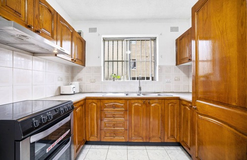 Auburn Apartment | Centrally located Stylish 2 bedroom home