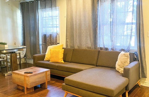 West Los Angeles Apartment | Centrally located UCLA Condo