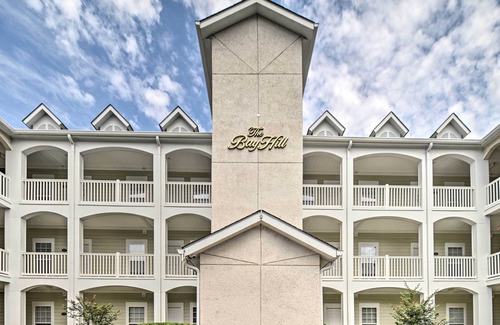 Carolina Forest Apartment | Centrally Located Studio w/Pool in Myrtle Beach