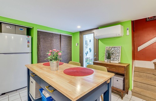 Queen Village House | Centrally Located Philadelphia Townhome w/Patio!