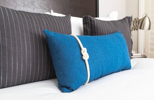 South Beach Hotel | Centrally Located Hotel with Scenic Views & Complimentary Bicycles