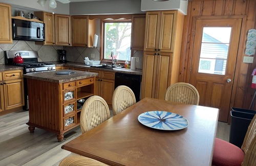 Stone Harbor House | Centrally located block, walking distance to beach, bay, bars and restaurants, supermarket and beautiful park. Beach is only one of two that is surf beach in all of Stone Harbor.