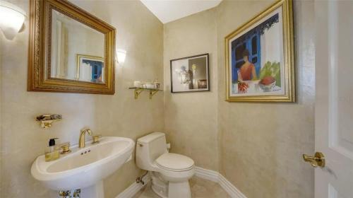 Central Sarasota Apartment | Centrally Positioned In The Heart Of Downtown Sarasota