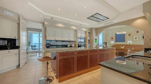 Central Sarasota Apartment | Centrally Positioned In The Heart Of Downtown Sarasota