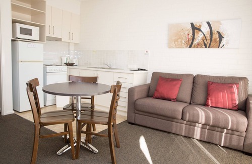 Wagga Wagga Hotel | Centralpoint Motel