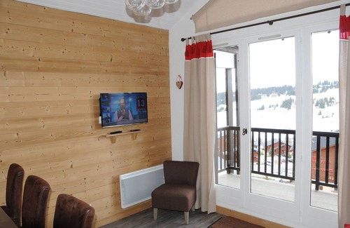 Les Saisies Apartment | CENTRE STATION, SOUTH FACING, VIEWS, BEAUTIFUL APARTMENT, BEDROOM + LOFT