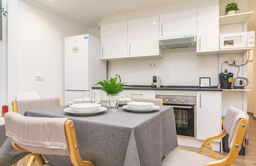 Pere Garau House | CENTRIC - Modern townhouse with nice terrace in the heart of Palma. Free WiFi