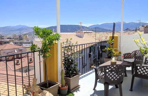 Jaen Apartment | CENTRIC, QUIET AND REFORMED. WITH TERRACE