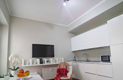 San Babila Apartment | CENTRO Corso Venezia - Chic & Quiet Apartment in M