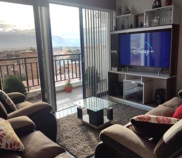 El Tambo Apartment | Centro de la Ciudad - ¡a un paso de todo!