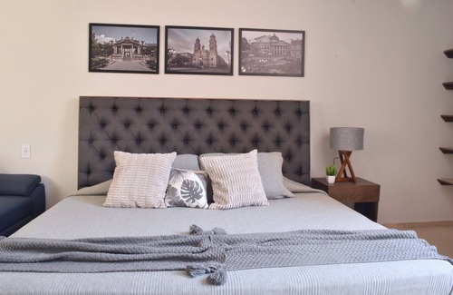 Centro Historico Apartment | Centro Historico Beautiful apartment. 107