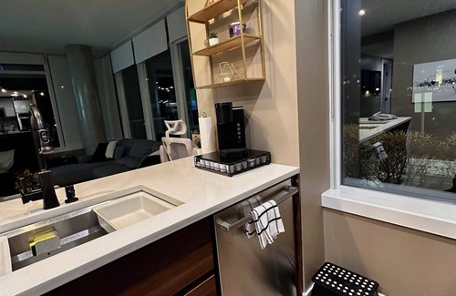 Southwest Edmonton Condo | Century park Condo Oasis