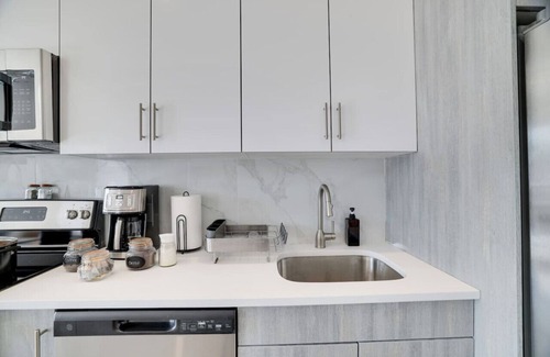 Allentown Apartment | CEO Suite - Atown’s Finest