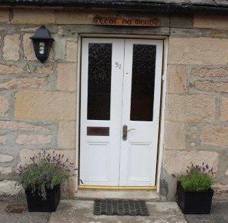 Nairn House | Ceol Na Mara Cottage by the sea