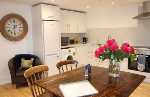 Nairn House | Ceol Na Mara Cottage by the sea
