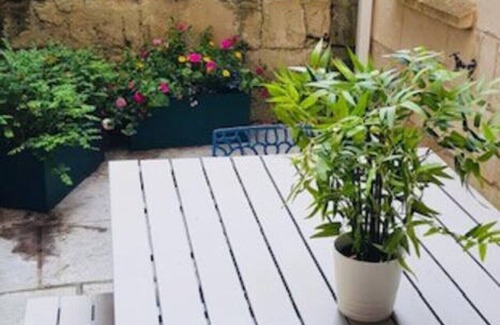 Bath Apartment | Ceres – 2 storey stunning apartment with c