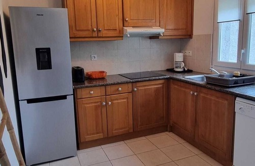 Prunete Villa | CERVIONE PRUNETTE Air-conditioned seaside villa with direct beach access